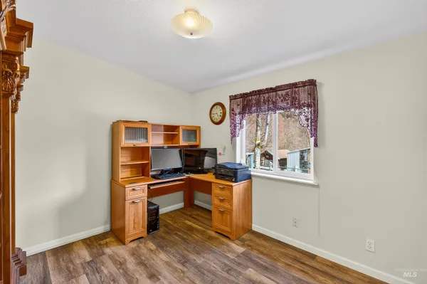 $379,000 | 450 Marion Street, Peck, ID 83545