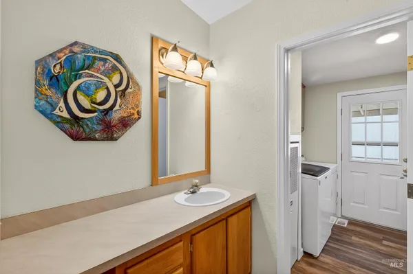 $379,000 | 450 Marion Street, Peck, ID 83545