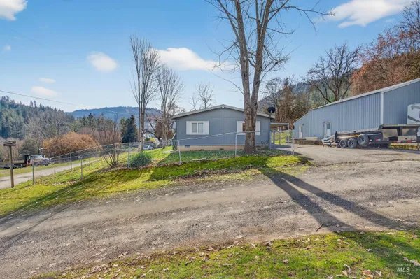 $379,000 | 450 Marion Street, Peck, ID 83545
