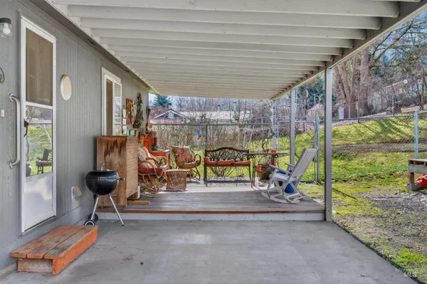 $379,000 | 450 Marion Street, Peck, ID 83545