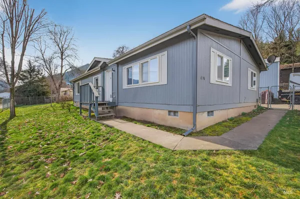 $379,000 | 450 Marion Street, Peck, ID 83545