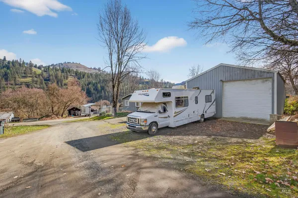 $379,000 | 450 Marion Street, Peck, ID 83545