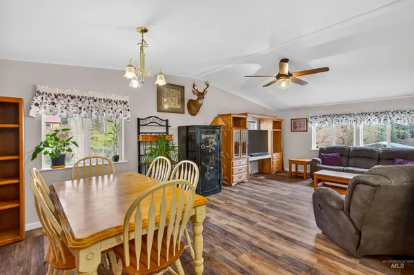 $379,000 | 450 Marion Street, Peck, ID 83545