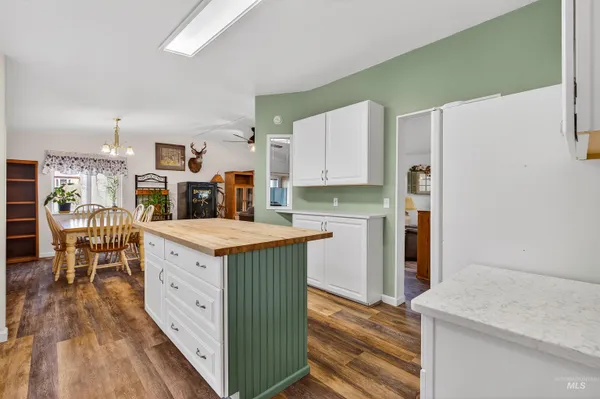 $379,000 | 450 Marion Street, Peck, ID 83545