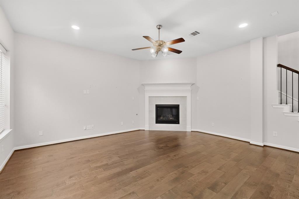 5413 Harbour Road Richardson, TX 75082 - Photo 5 of 37