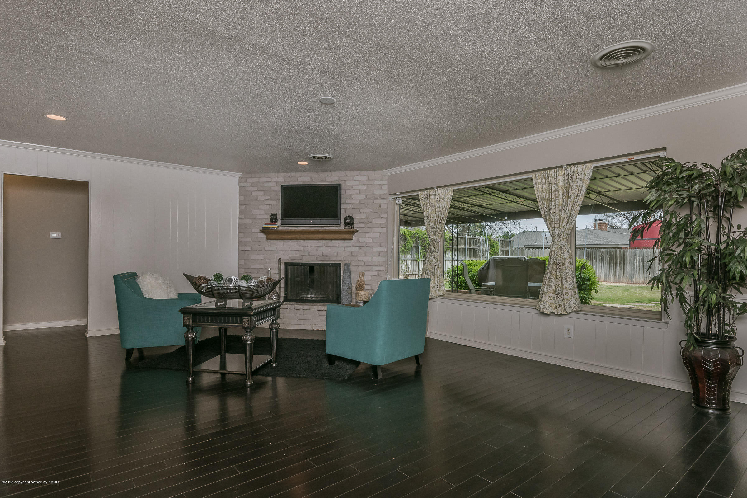 7200 Jameson Road Amarillo, TX 79106 - Photo 6 of 31 Living Room (2)