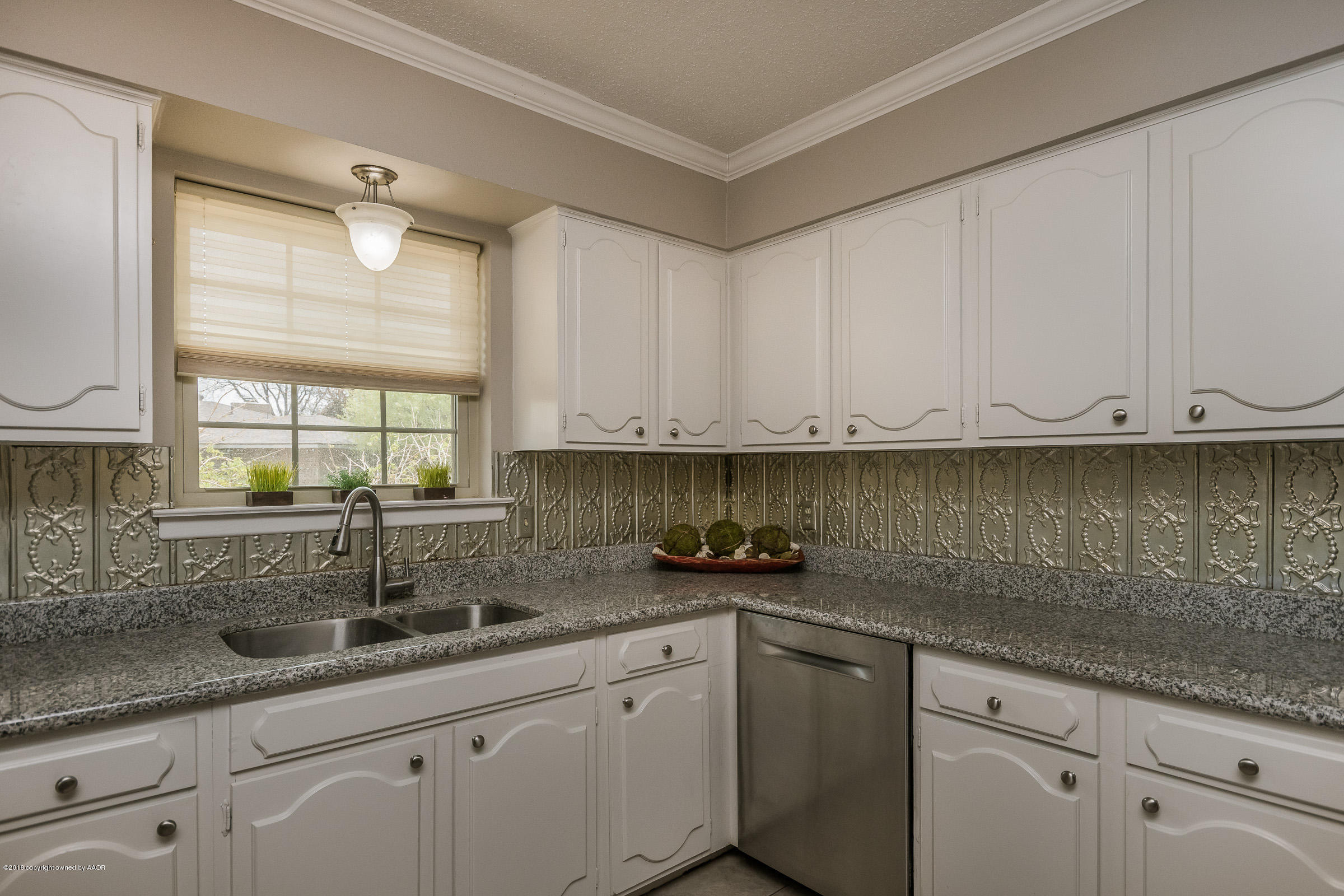 7200 Jameson Road Amarillo, TX 79106 - Photo 10 of 31 Kitchen