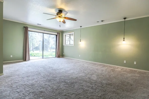 $629,800 | 45344 South Oakview Drive, Oakhurst, CA 93644