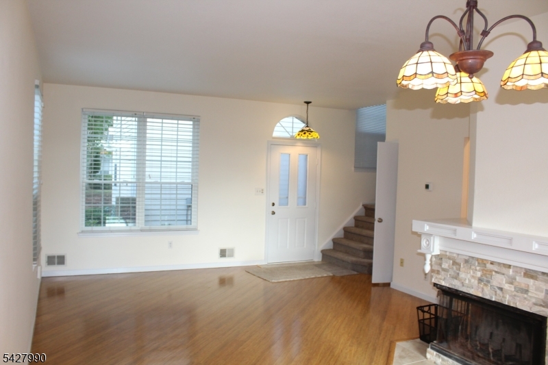 14 Wood Duck Pond Road Bedminster, NJ 07921 - Photo 2 of 5