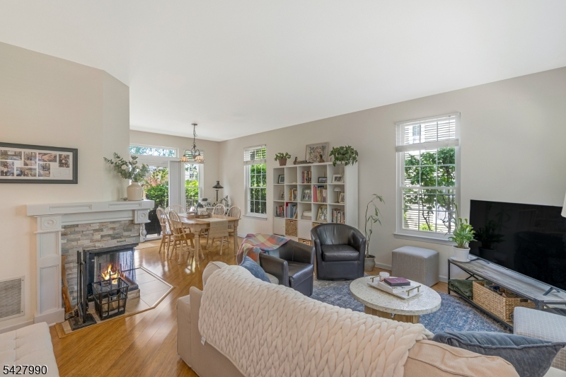 14 Wood Duck Pond Road Bedminster, NJ 07921 - Photo 2 of 15