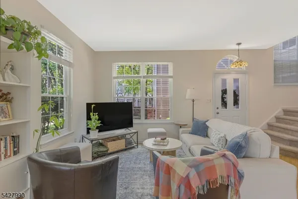 $3,275 | 14 Wood Duck Pond Road, Bedminster, NJ 07921