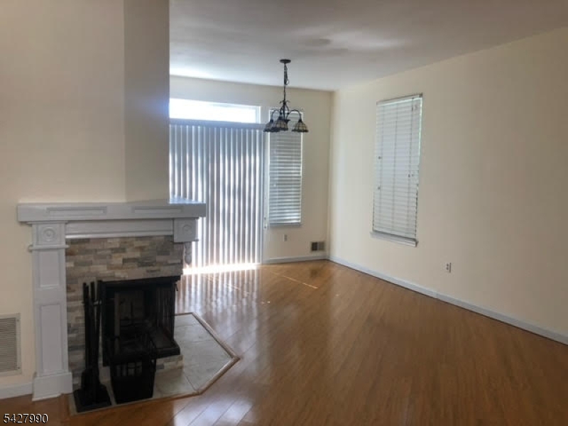 14 Wood Duck Pond Road Bedminster, NJ 07921 - Photo 4 of 5