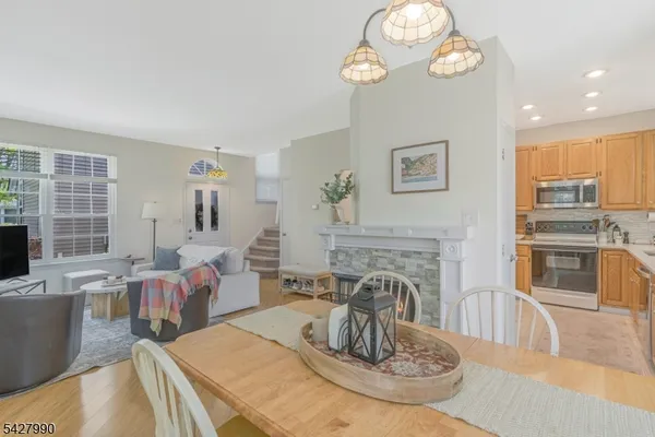 $3,275 | 14 Wood Duck Pond Road, Bedminster, NJ 07921