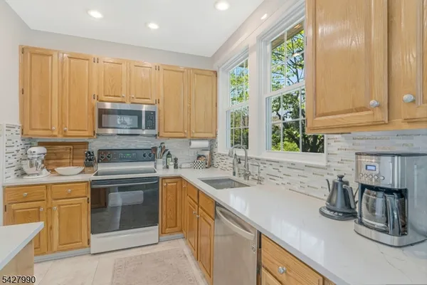 $3,275 | 14 Wood Duck Pond Road, Bedminster, NJ 07921