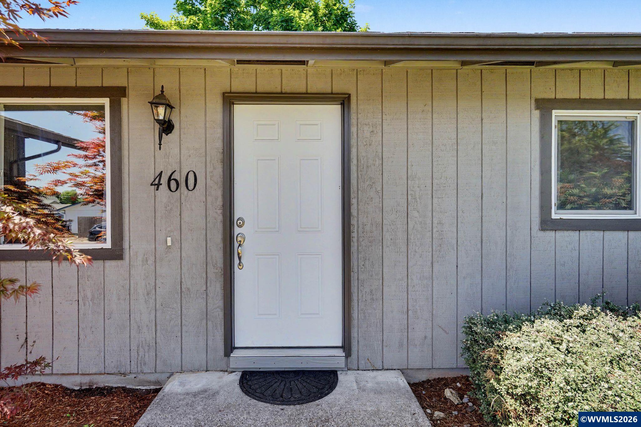 460 North 12th Street Independence, OR 97351 - Photo 4 of 34