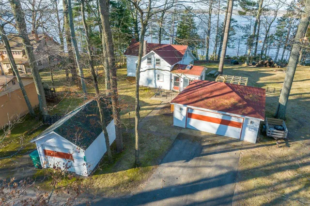 $424,900 | 19975 Merritt Avenue, Chippewa Lake, MI 49320