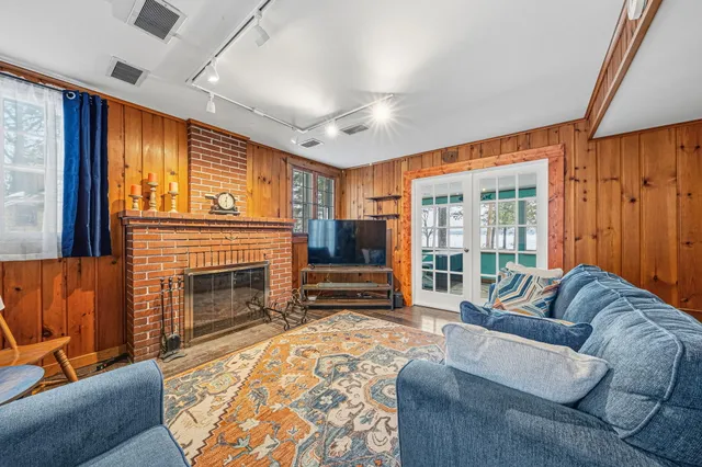 $424,900 | 19975 Merritt Avenue, Chippewa Lake, MI 49320