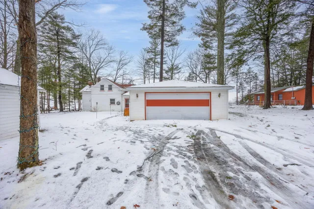 $424,900 | 19975 Merritt Avenue, Chippewa Lake, MI 49320