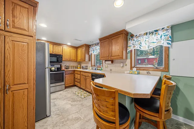 $424,900 | 19975 Merritt Avenue, Chippewa Lake, MI 49320