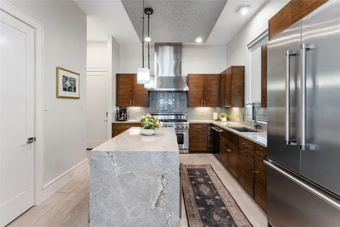 $997,500 | 917 Peden Street, Houston, TX 77006