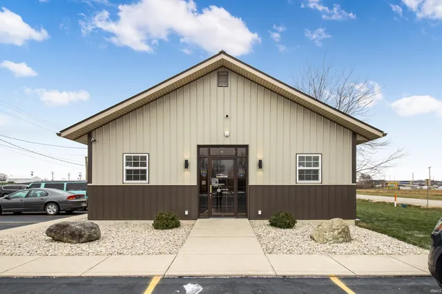 $349,900 | 395 Symmes Center Drive, Winchester, IN 47394