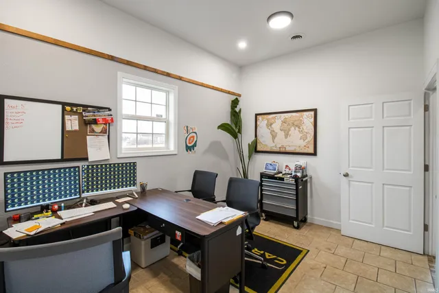 $349,900 | 395 Symmes Center Drive, Winchester, IN 47394