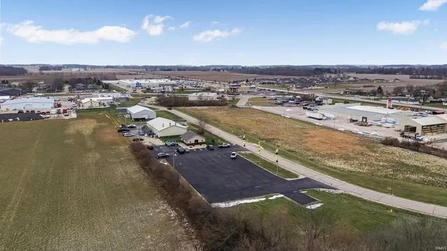 $349,900 | 395 Symmes Center Drive, Winchester, IN 47394