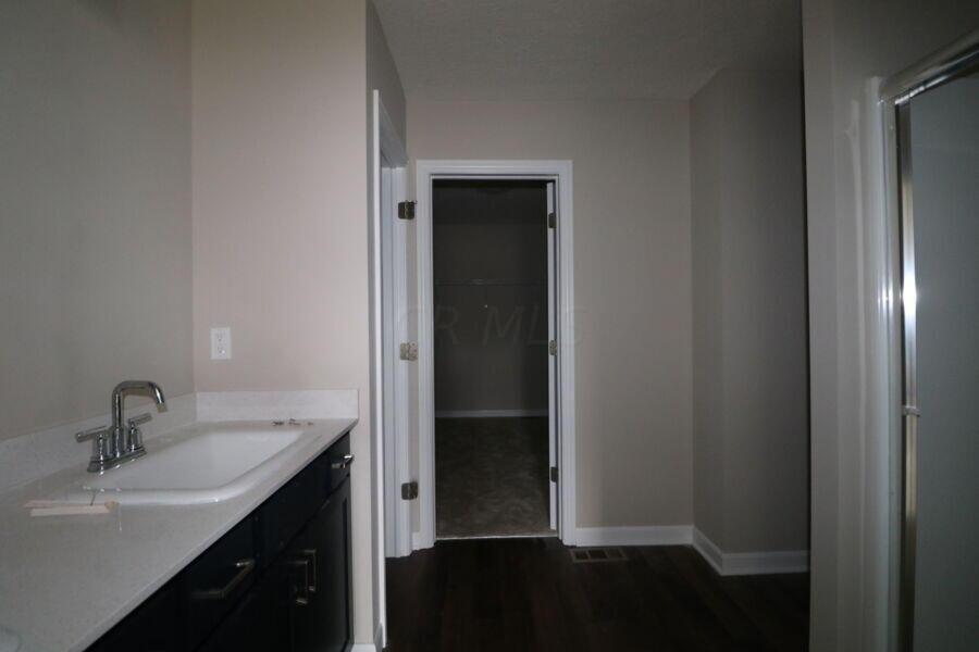 3620 Bluejay Ridge Drive Powell, OH 43065 - Photo 10 of 19 Bathroom