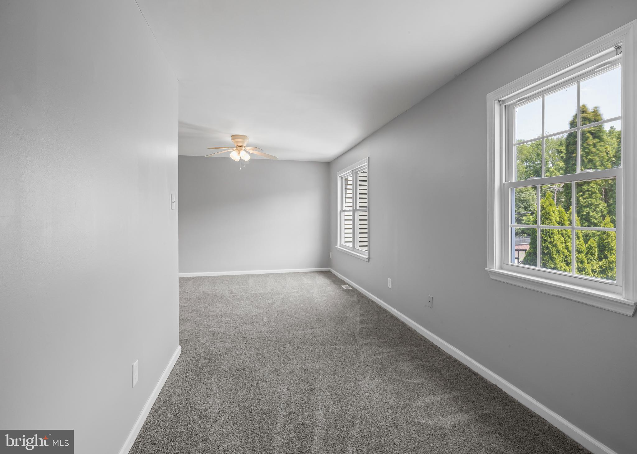 6 Heron Place Clementon, NJ 08021 - Photo 19 of 29 a view of an empty room with a window