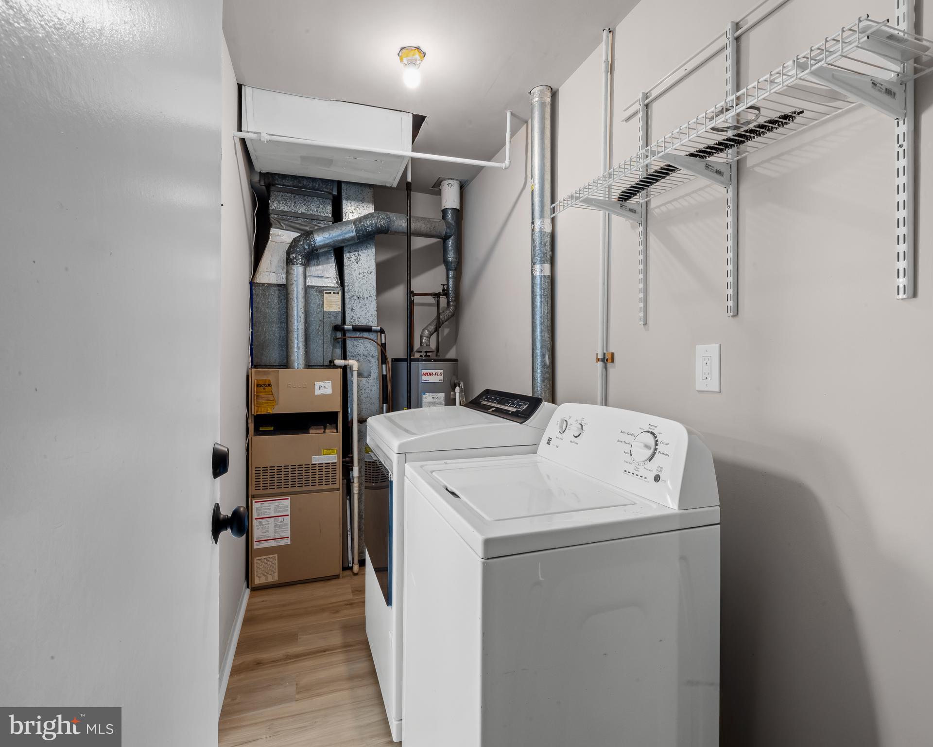 6 Heron Place Clementon, NJ 08021 - Photo 29 of 29 a utility room with dryer and washer