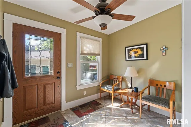 $234,900 | 101 South Stewart Street, Geneseo, IL 61254