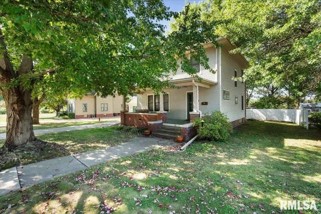 $234,900 | 101 South Stewart Street, Geneseo, IL 61254