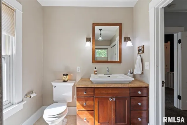 $234,900 | 101 South Stewart Street, Geneseo, IL 61254