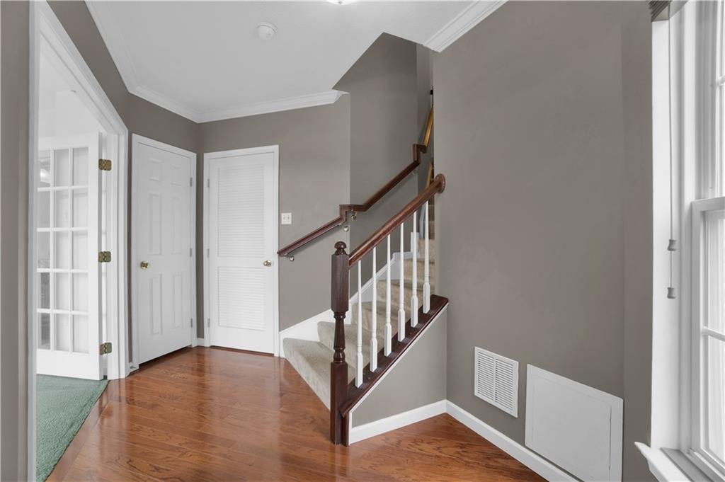 3017 Village Run Road Wexford, PA 15090 - Photo 4 of 24 Gallery Image 4