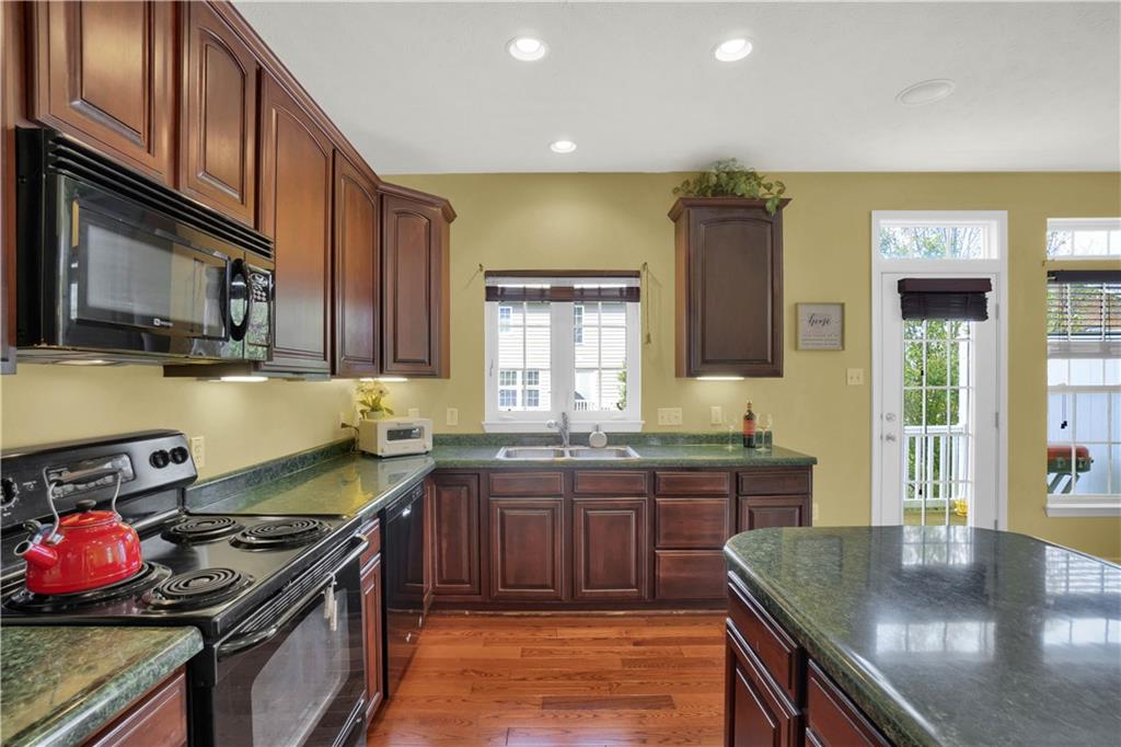 3017 Village Run Road Wexford, PA 15090 - Photo 10 of 24 Gallery Image 10