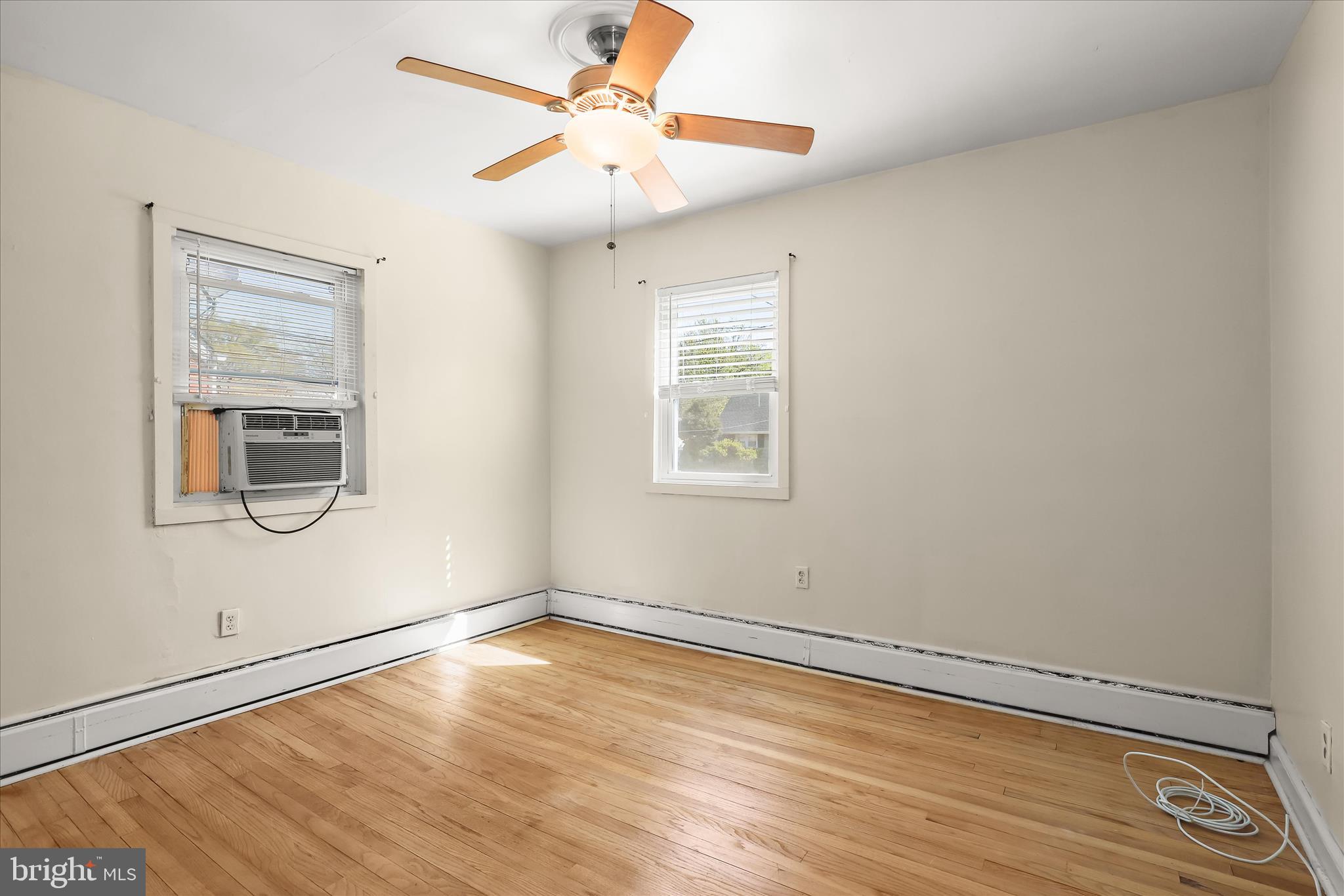 218 Kuethe Road Glen Burnie, MD 21060 - Photo 12 of 32 Primary Bedroom