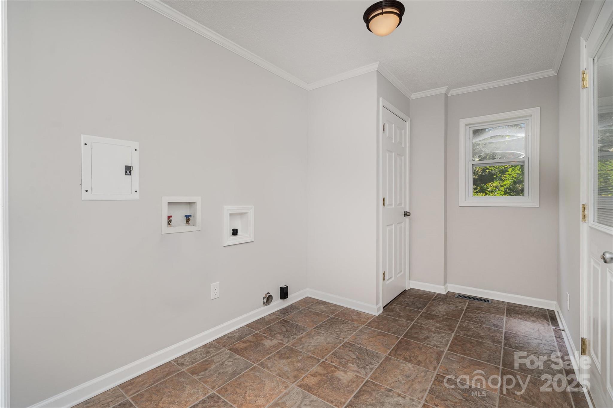 102 Erwin Street Chester, SC 29706 - Photo 4 of 14 Gallery Image 4