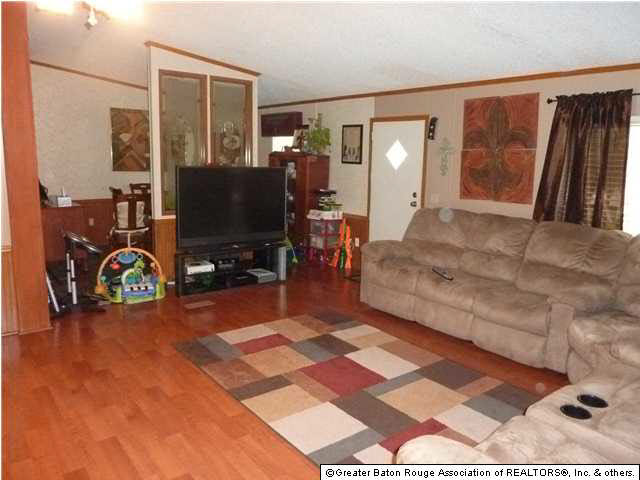 9570 Dyer Road Central, LA 70714 - Photo 6 of 16 Gallery Image 6