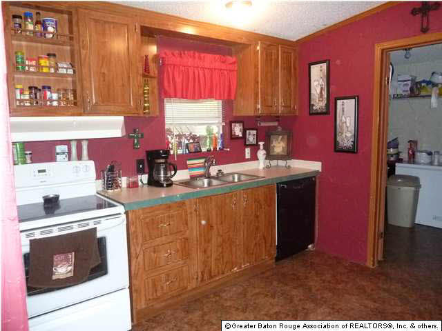 9570 Dyer Road Central, LA 70714 - Photo 10 of 16 Gallery Image 10