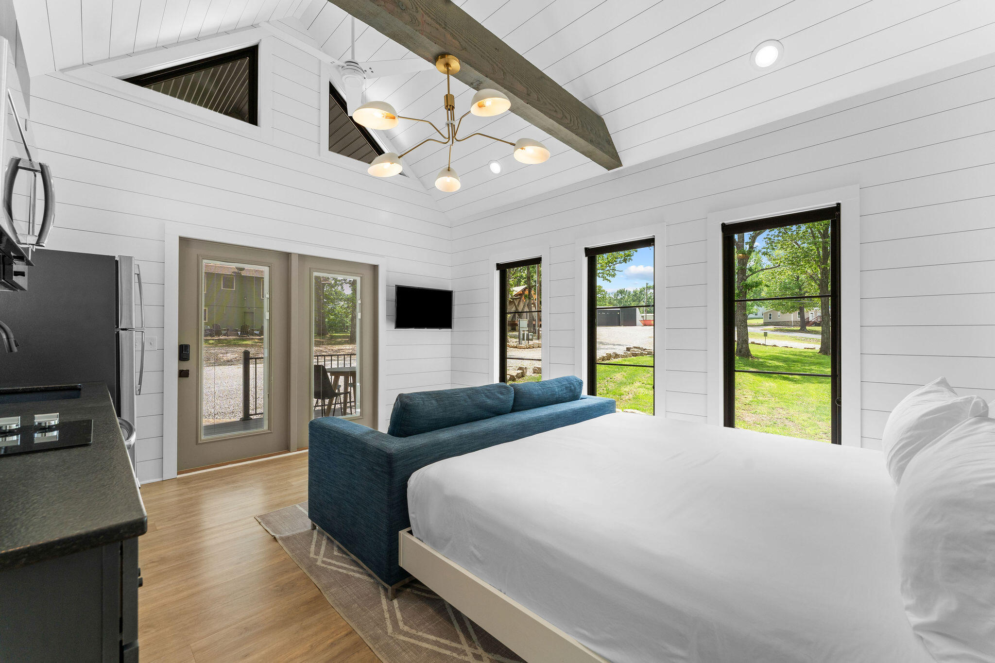 26953 Reel Lane Shell Knob, MO 65747 - Photo 6 of 18 Fully Furnished Studio Lake Cottage
