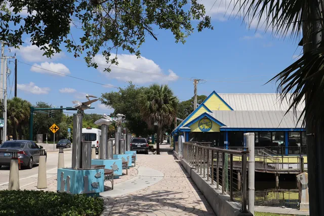 $600,000 | 4982 Southeast Railway Avenue, Stuart, FL 34997