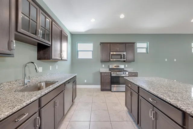 $600,000 | 4982 Southeast Railway Avenue, Stuart, FL 34997