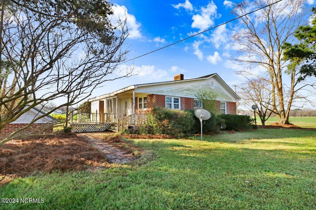 502 Bennetts Bridge Road Mount Olive, NC 28365 - Photo 3 of 27 502 Bennetts Bridge Rd-3