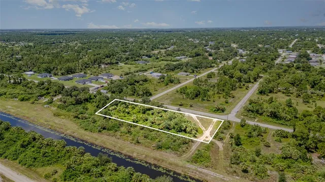 $74,900 | 565 Naples Avenue South, Lehigh Acres, FL 33974