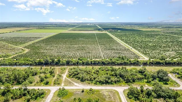 $74,900 | 565 Naples Avenue South, Lehigh Acres, FL 33974