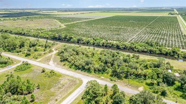 $74,900 | 565 Naples Avenue South, Lehigh Acres, FL 33974