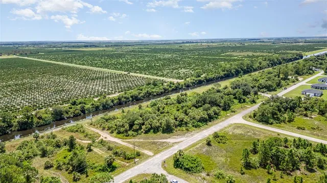 $74,900 | 565 Naples Avenue South, Lehigh Acres, FL 33974