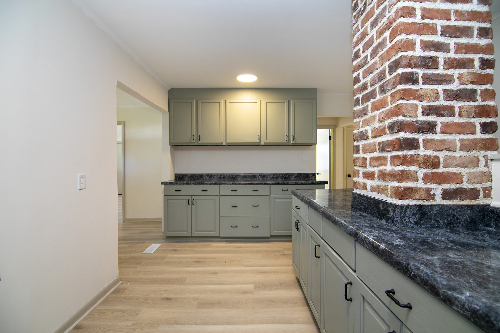 1470 South 5th Avenue Kankakee, IL 60901 - Photo 11 of 25