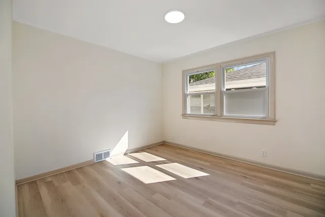 $199,900 | 1470 South 5th Avenue, Kankakee, IL 60901