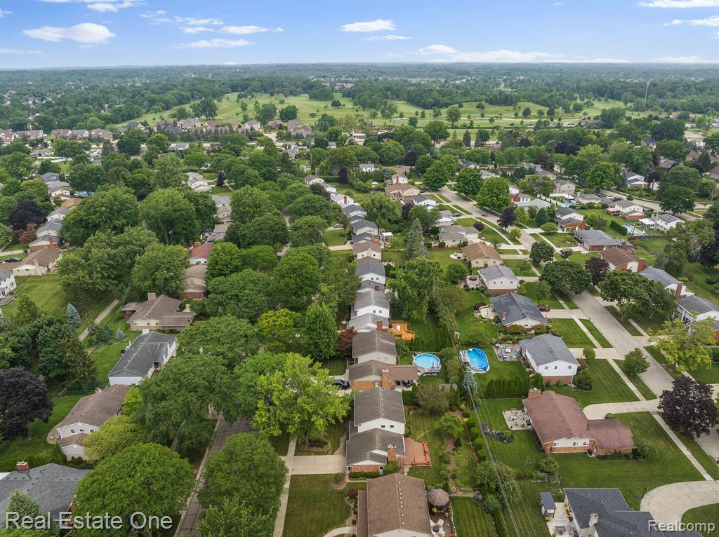 18570 Levan Road Livonia, MI 48152 - Photo 24 of 27 Gallery Image 24